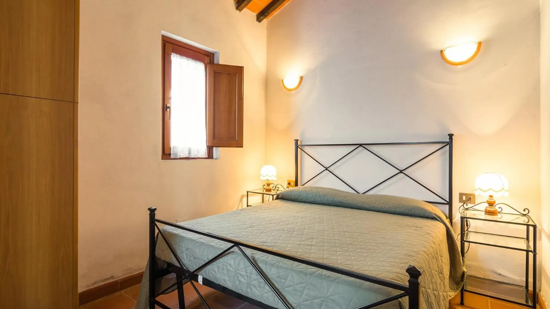 Aesthetic Farmhouse In Bucine With Barbecue Italy