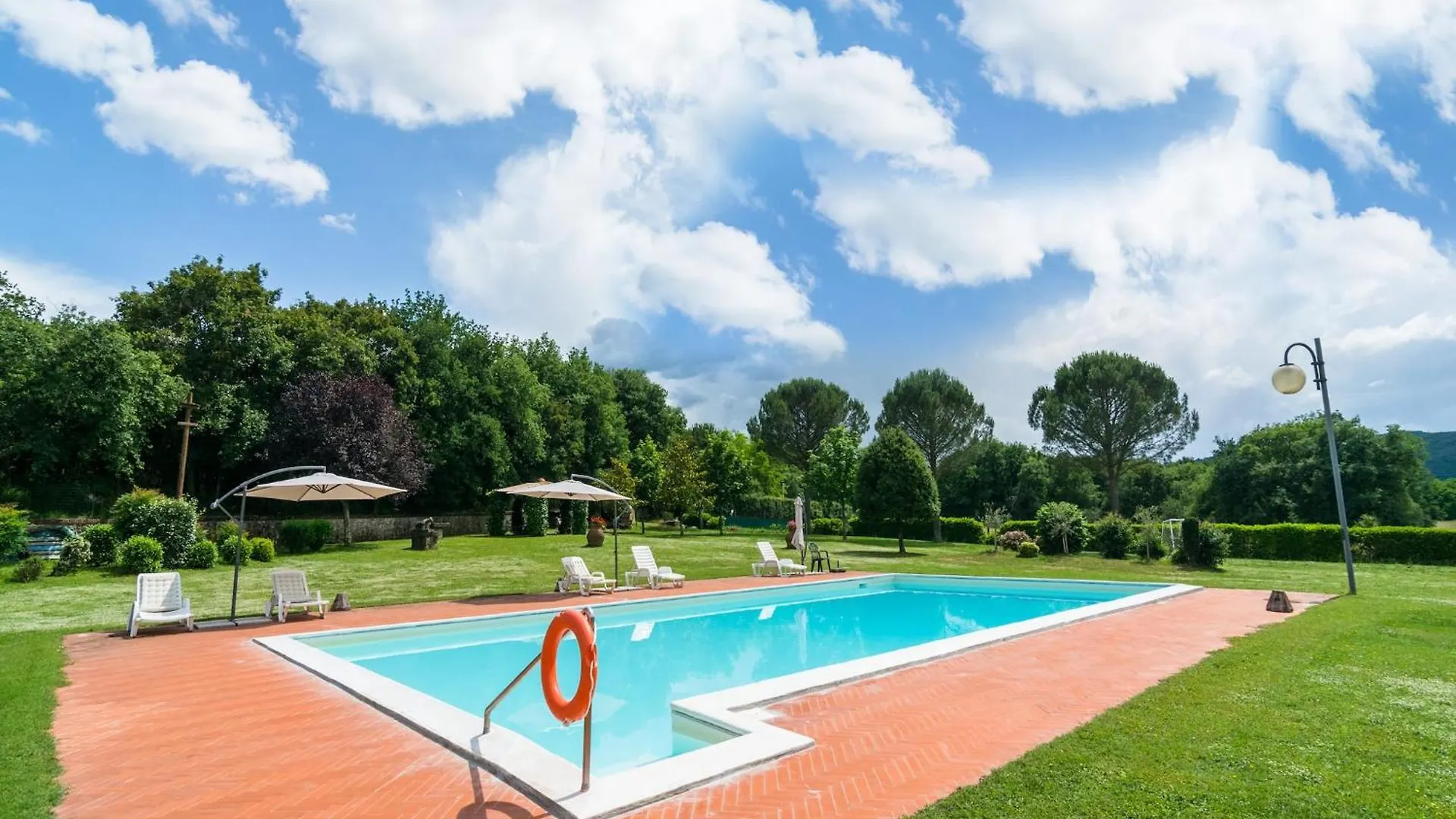 Aesthetic Farmhouse In Bucine With Barbecue