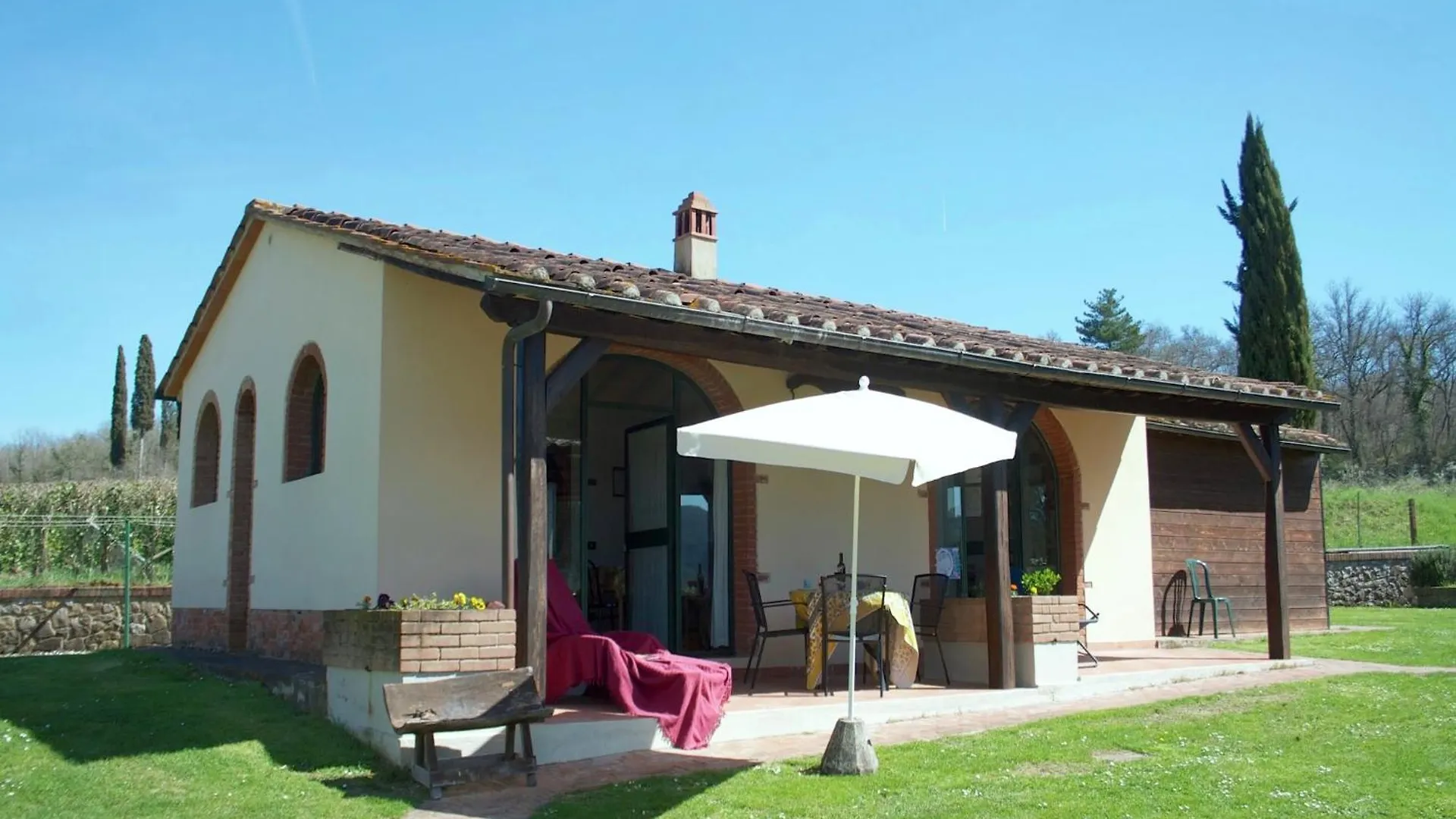 Holiday home Aesthetic Farmhouse In Bucine With Barbecue