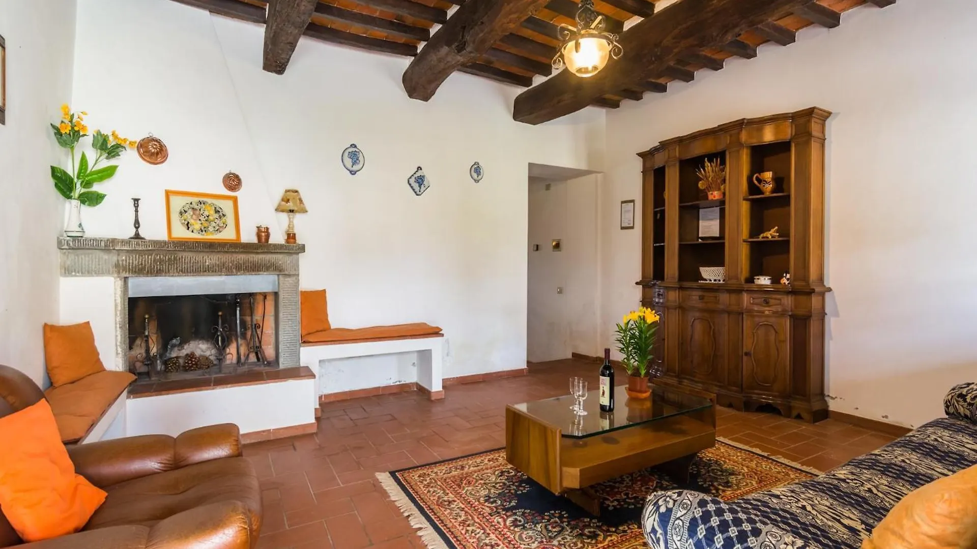 Dom wakacyjny Aesthetic Farmhouse In Bucine With Barbecue